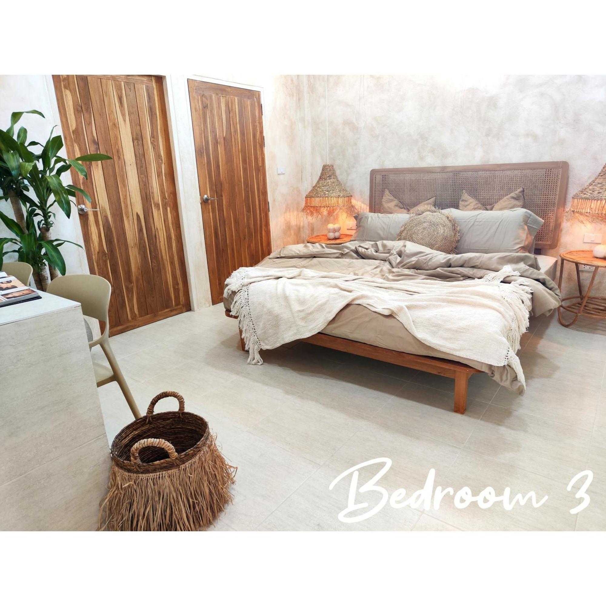 Private-pool 3bed 3bath Lux Villa, Bangrak Beach Villa Amphoe Koksamui